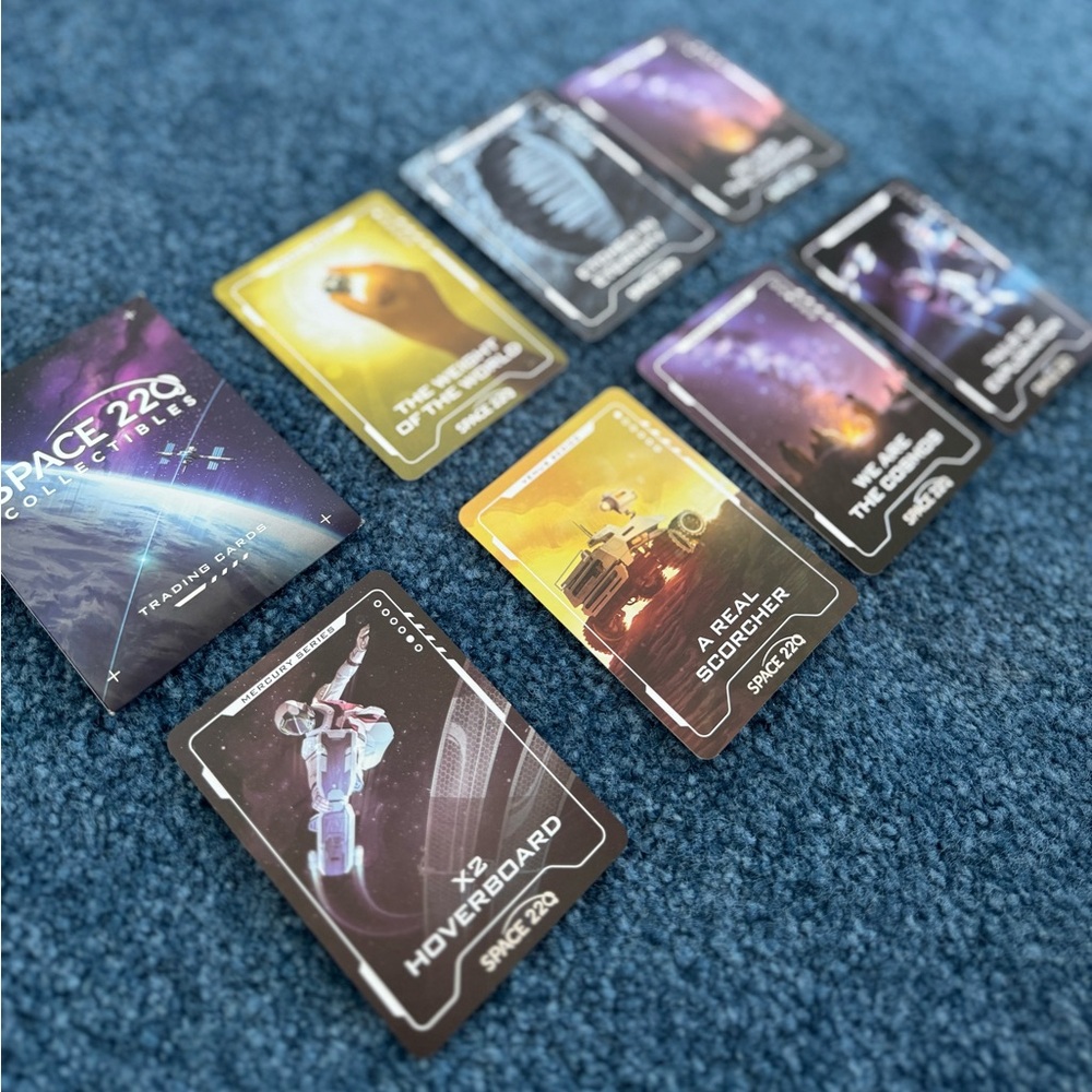 DISNEY | Space 220 restaurant trading cards (set of 7) - Epcot exclusive